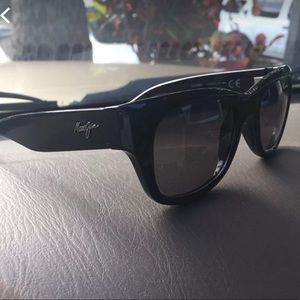 Maui Jim’s Kahoma